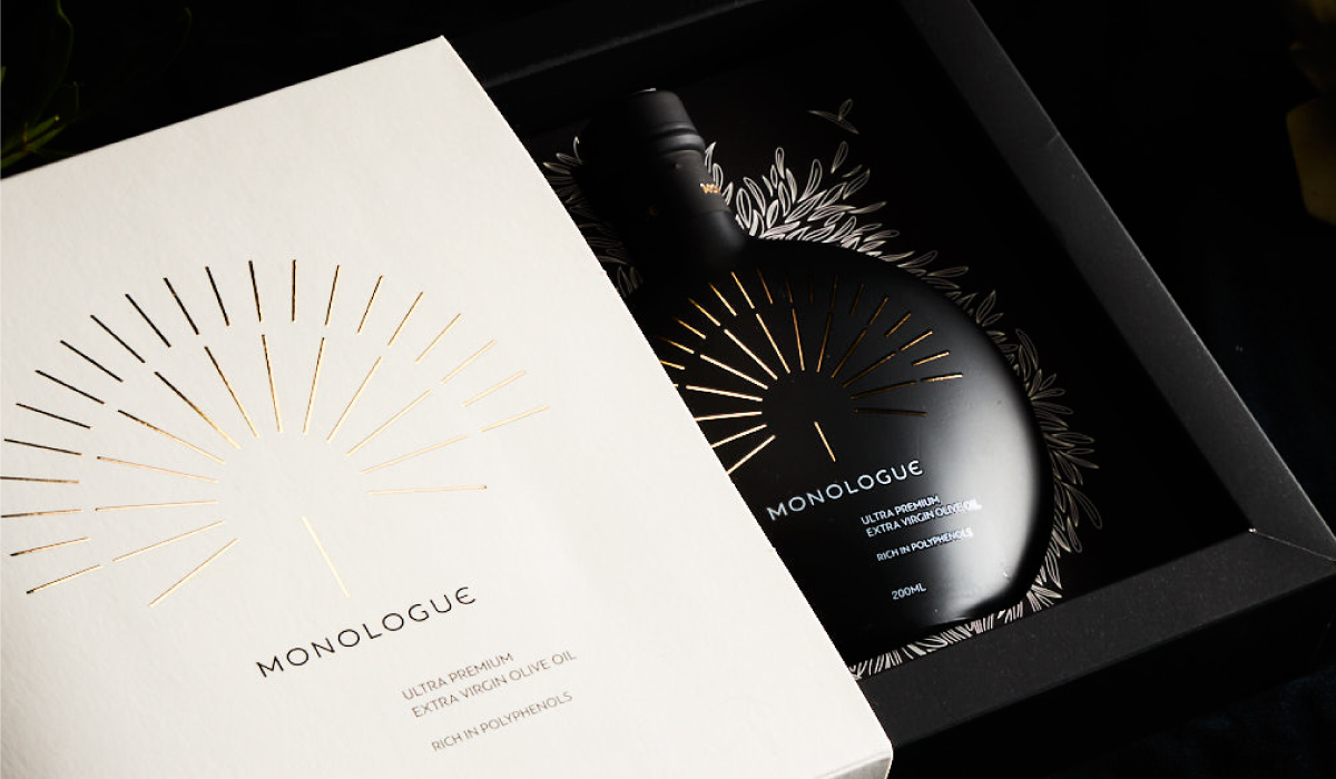 Monologue oil product package photo